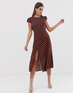 Платье миди шоколадного цвета в горошек с разрезом сбоку PrettyLittleThing - Мульти