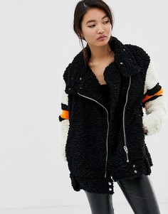 Куртка из искусственного меха с полосками в спортивном стиле Blank NYC The Fuzz - Черный