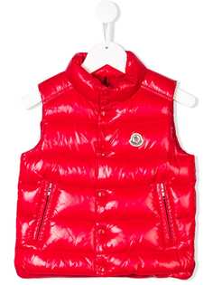 Moncler Kids пуховый жилет с заплаткой с логотипом