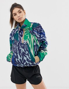 Куртка с вырезом и звериным принтом ASOS 4505 - Мульти