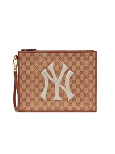 Gucci клатч Original GG с нашивкой NY Yankees™