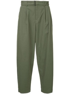 Attachment pleated trousers