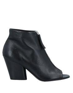 Полусапоги и высокие ботинки Halmanera