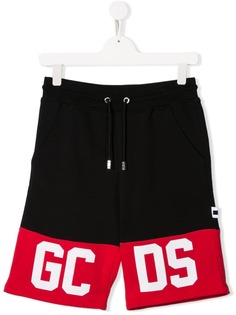 Gcds Kids шорты в стиле колор-блок с нашивкой логотипом