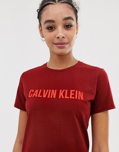 Красная футболка с короткими рукавами Calvin Klein Performance - Красный