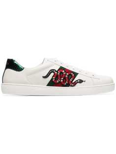 Gucci кроссовки Ace с вышитой змеей