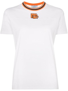 Prada футболка с горловиной в рубчик и нашивкой логотипа
