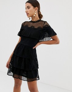 Ярусное платье мини с кружевной отделкой Dolly & Delicious - Черный