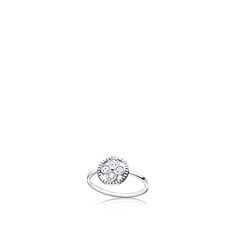 Кольцо Diamond Blossom BB, белое золото и бриллианты Louis Vuitton