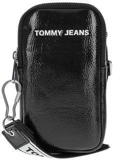 Маленькая лаковая сумка черного цвета Tommy Jeans