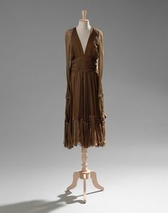 Платье до колена Versace