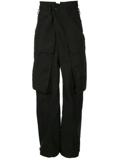 Julius брюки карго с заниженным шаговым швом и завышенной талией