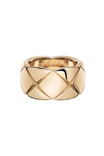 Кольцо COCO CRUSH из золота BEIGE, модель среднего размера Chanel