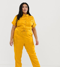 Жаккардовый комбинезон со змеиным узором и поясом ASOS DESIGN Curve - Желтый