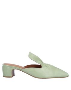 Мюлес и сабо By Far