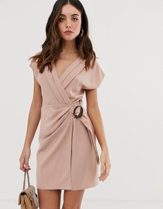 Платье мини с запахом и пряжкой ASOS DESIGN - Розовый
