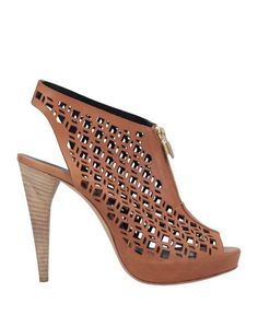 Сандалии Pierre Hardy