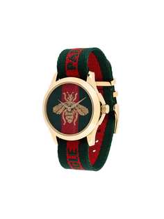 Gucci часы на полосатом ремешке с изображением шмеля