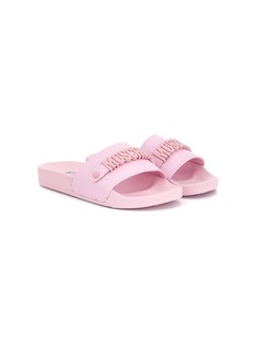 Moschino Kids шлепанцы с логотипом