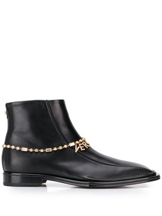 Versace ботильоны Quentin с цепочкой