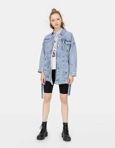 Джинсовая куртка с поясом Stradivarius