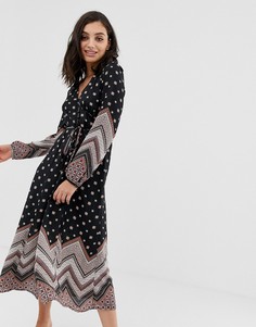 Платье миди на пуговицах с глубоким вырезом и принтом En Creme - Мульти