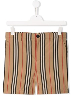 Burberry Kids шорты в клетку
