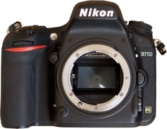 Зеркальный фотоаппарат Nikon D750 Body