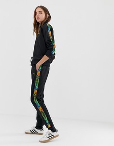 Спортивные штаны с принтом Fred Perry x Liberty - Черный