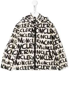 Moncler Kids непромокаемое пальто с принтом логотипа