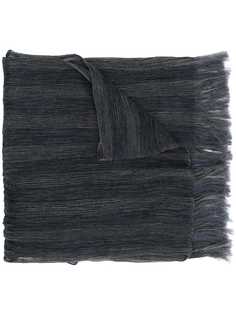 Issey Miyake шарф с бахромой