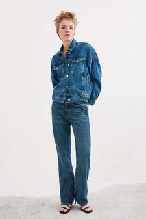 Джинсовая куртка в стиле oversize Zara