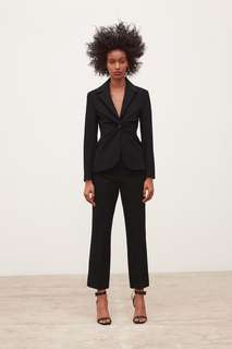 Блейзер приталенный структурный Zara