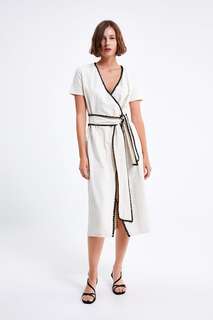 Платье с контрастными швами Zara