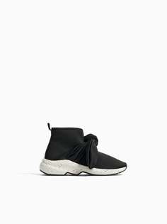 Спортивные ботинки с эластичной деталью и бантом Zara