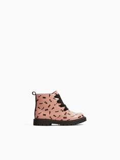 Лакированные ботинки с принтом Zara