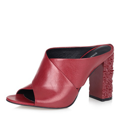 Красные мюли на декорированном каблуке Respect