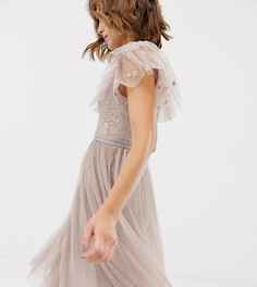 Розоватое короткое приталенное платье с вышивкой и лифом из тюля Needle & Thread - Розовый