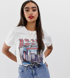 Белая футболка с принтом в винтажном стиле PrettyLittleThing - Белый
