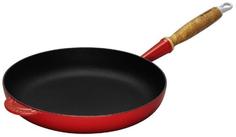 Чугунные сковороды Le Creuset Сковорода 24см с деревянной ручкой, Вишня