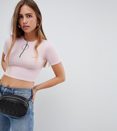 Кроп-топ в рубчик с кольцом-бегунком PrettyLittleThing - Розовый