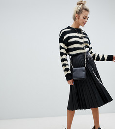 Плиссированная юбка из искусственной кожи Bershka - Черный