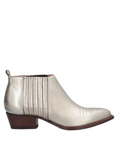 Полусапоги и высокие ботинки Buttero