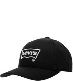Бейсболка с вышитым логотипом бренда Levis