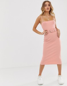 Платье миди персикового цвета в рубчик с поясом Missguided - Розовый