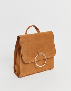 Светло-коричневый рюкзак из искусственной замши с кольцом Missguided - Коричневый