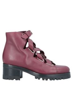 Полусапоги и высокие ботинки Valentino