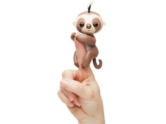 Игрушка WowWee Fingerlings Ленивец Кингсли Brown 3751