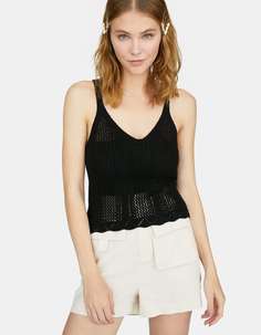 Топ из кружева кроше со спиной-борцовкой Stradivarius