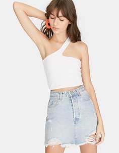 Укороченный топ с вырезом Stradivarius